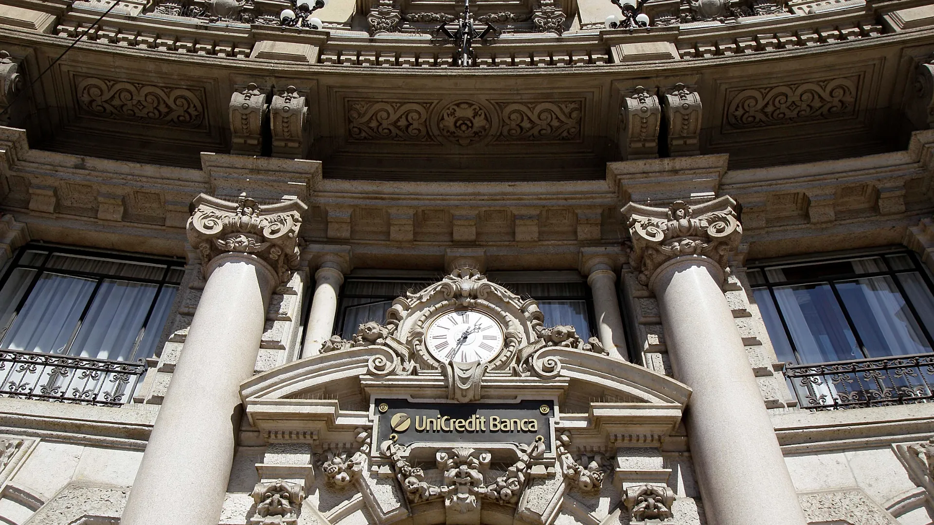 UniCredit близка к контрольной доле в Commerzbank — немецкое сопротивление ослабевает