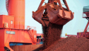 Китай в апреле резко увеличил импорт железной руды
