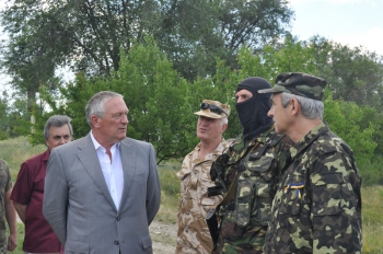 Ваоерий Баранов предупредил Правый сектор о жесточайшей реакции силовых ведомств на беспредел в области Председатель Запорожской ОГА пугает Правый сектор Яценюком и Аваковым