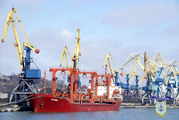 Мариупольский морской торговый порт Через Мариупольский порт в мае ушло за границу более миллиона тонн стали