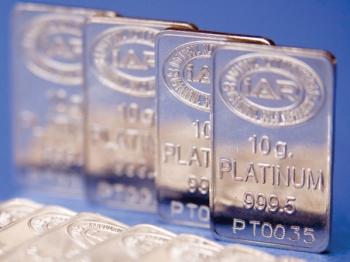 Цены на платину, палладий и золото продолжают падать