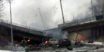 Взорванный Путиловский мост в Донецке Взорван Путиловский мост, ведущий из аэропорта в Донецк